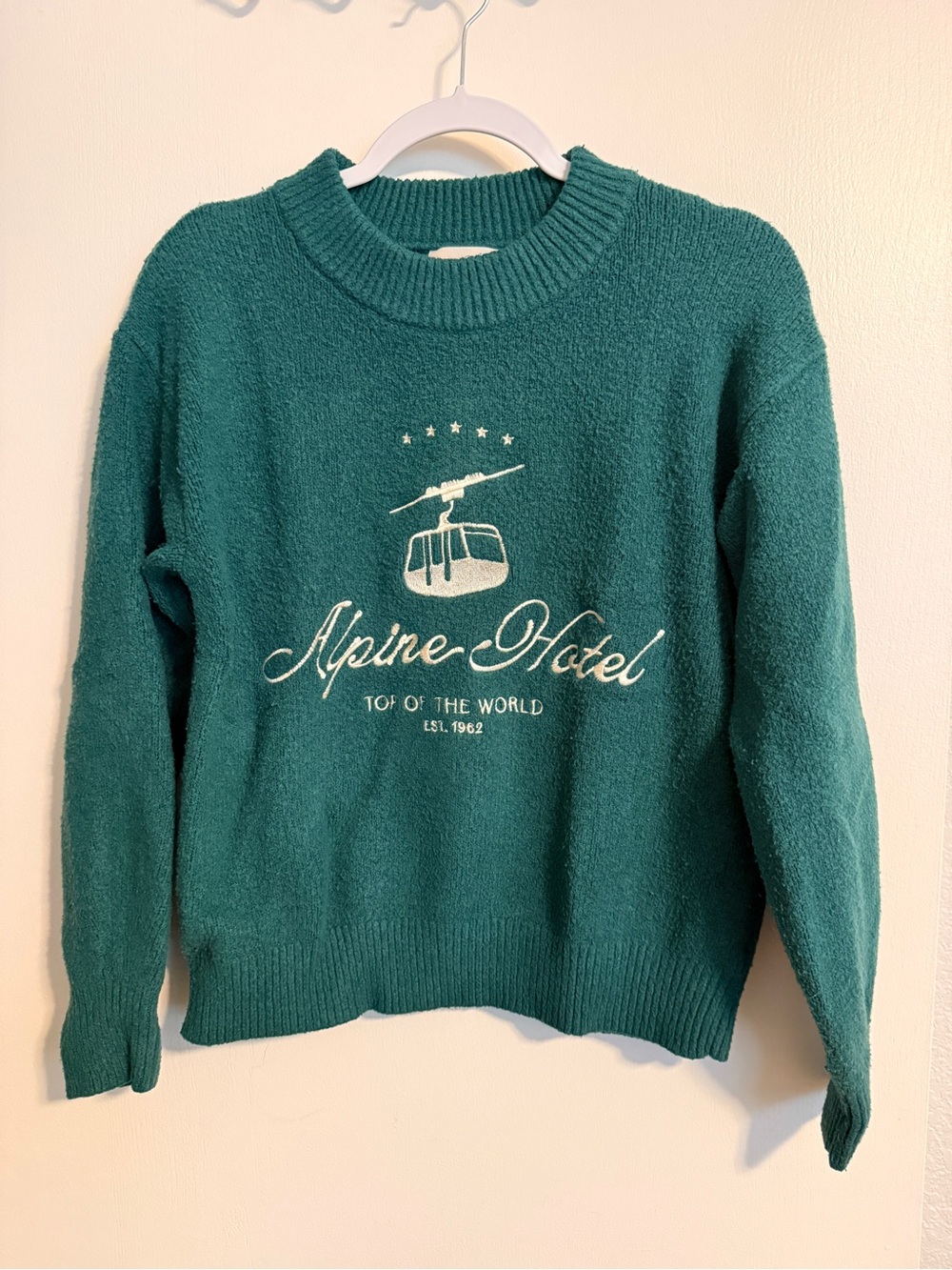 Universal Thread Teal Alpine Hotel Crewneck Sweater